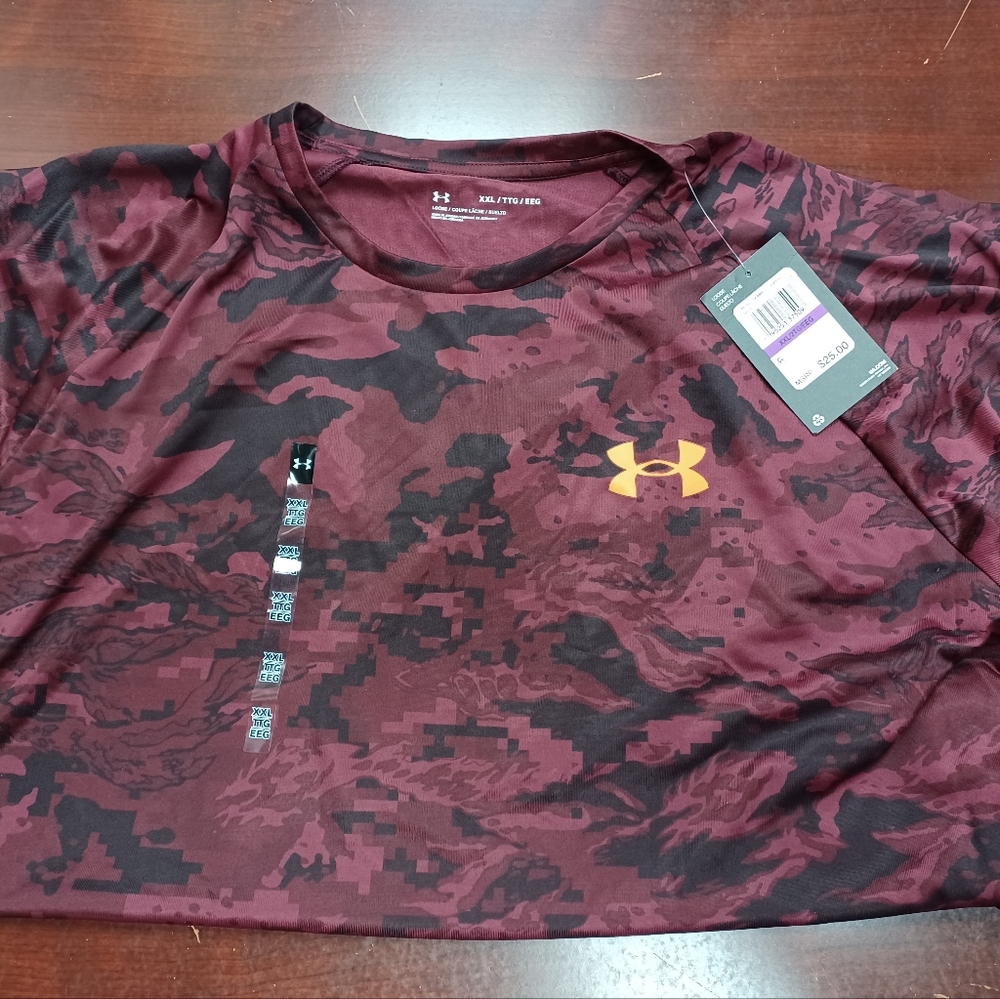 (2) Under Armour XXL Men's tops